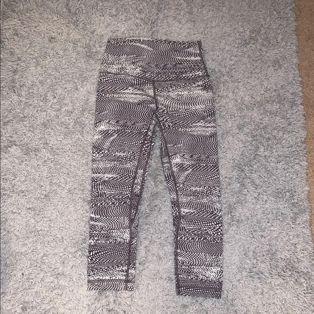 NWOT Lululemon Athletics Align Crop Sz 4